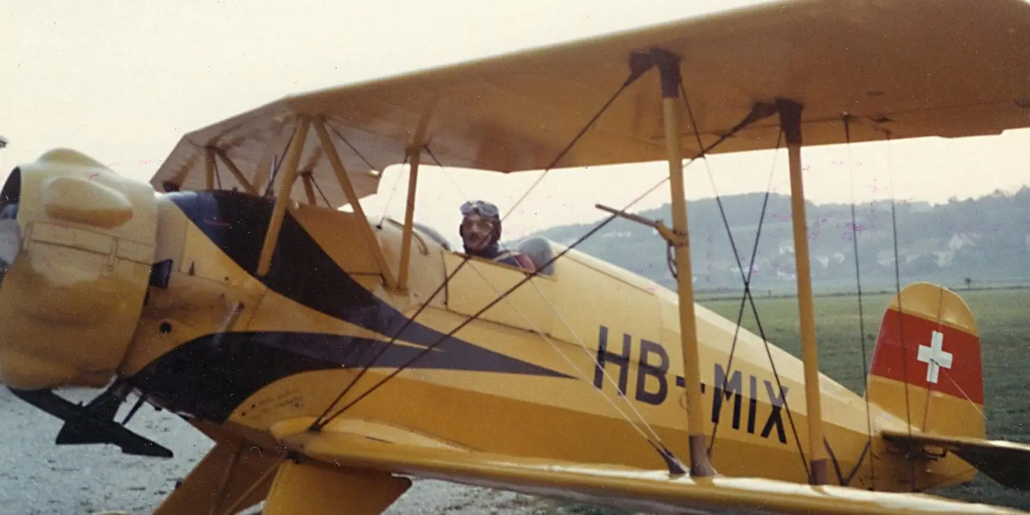 Mollino on an aeroplane