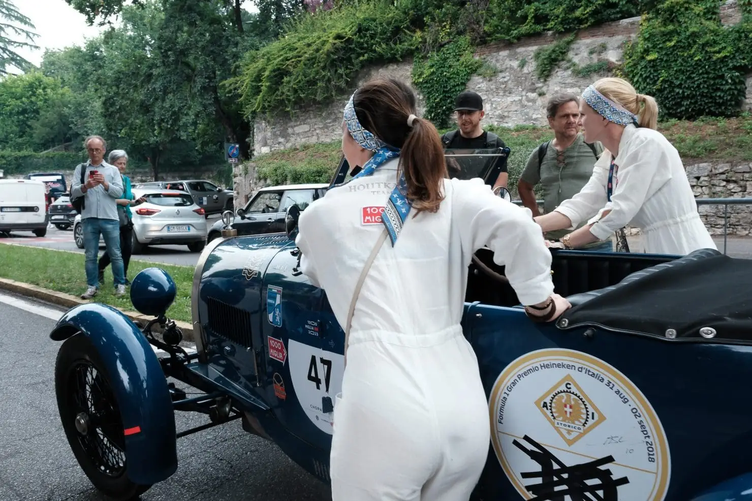Silvia Marini & Irene dei Tos and their 1929 Bugatti T40