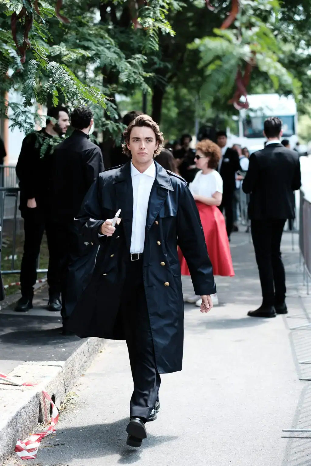 A guest in Prada show during Milan Fashion Week Menswear 2025 Spring/Summer by Agnes Select