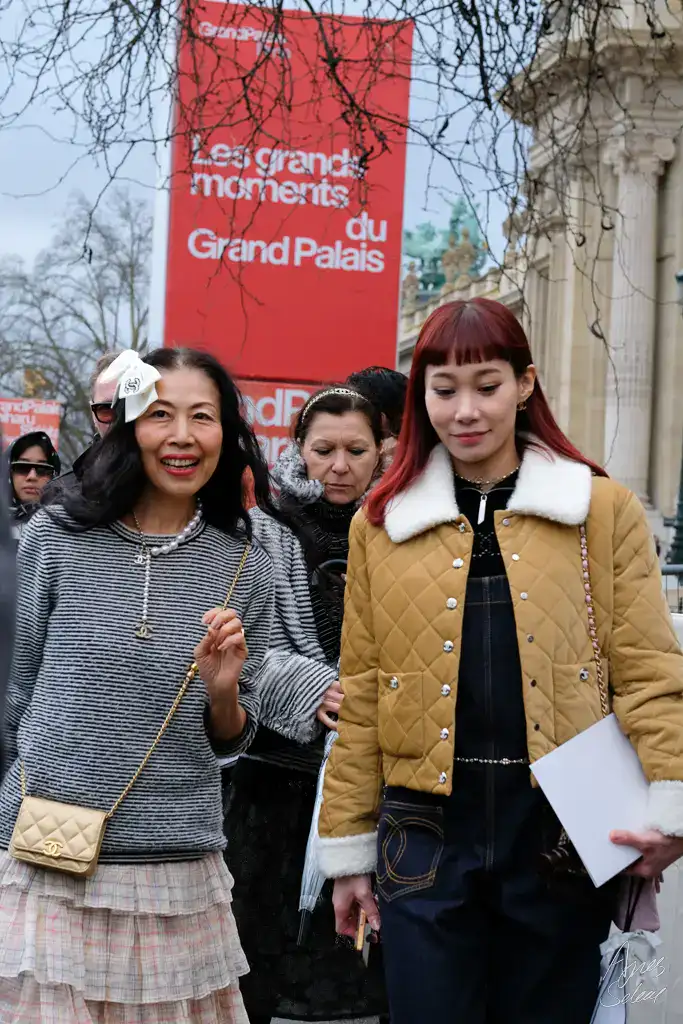 Street style at Chanel Couture show by Agnes Select