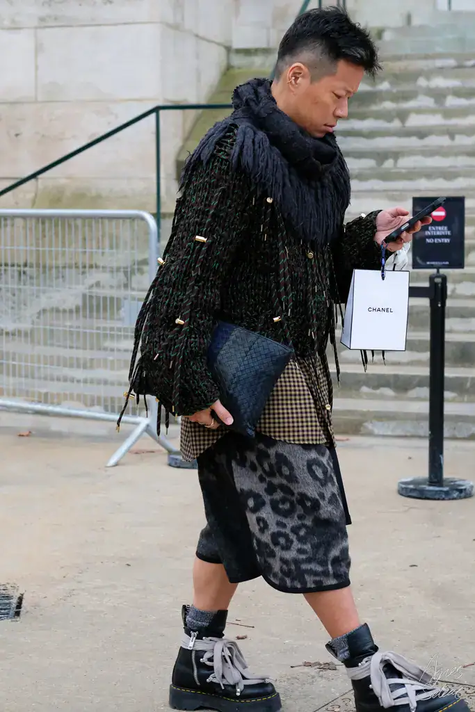 Street style at Chanel Couture show by Agnes Select